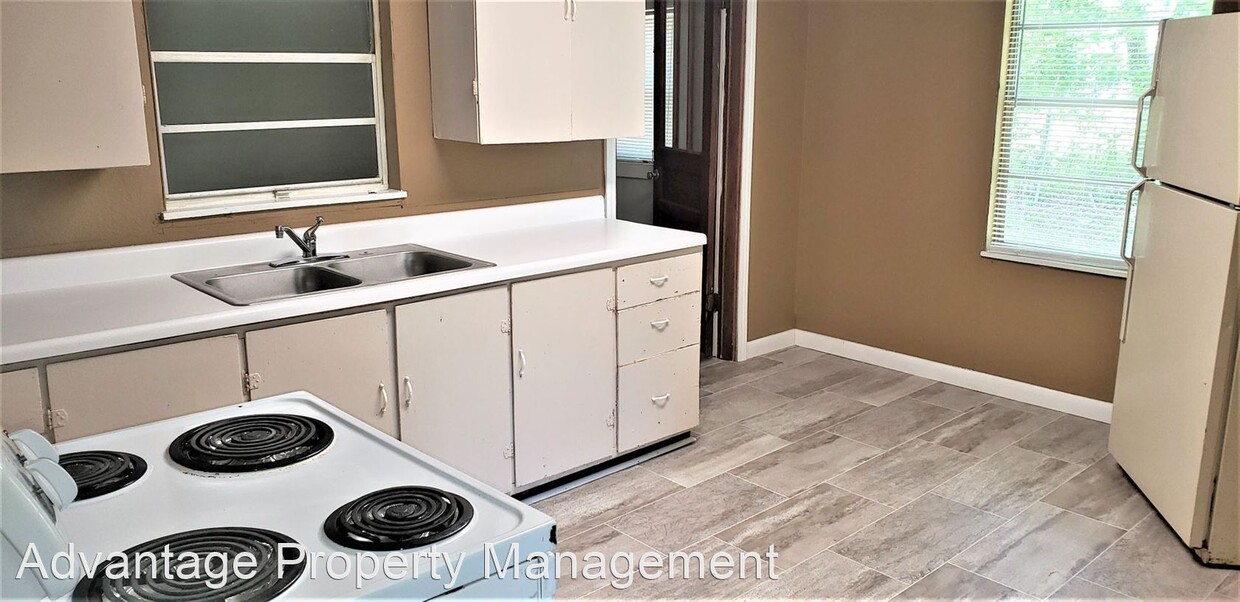 Building Photo - 2 br, 1 bath House - 75 Oak Tree Rd