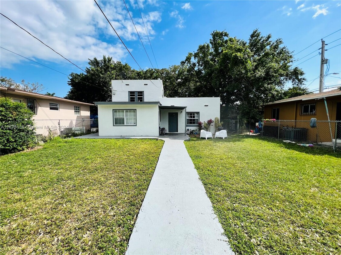 Foto principal - 1278 NW 44th St