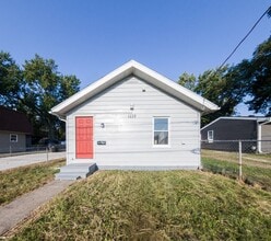 Building Photo - 1250 E 27th St