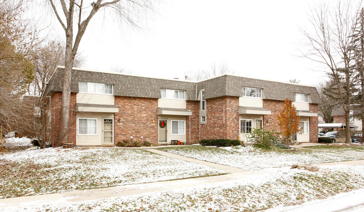 Foto principal - The Crossings of Ann Arbor Condominiums