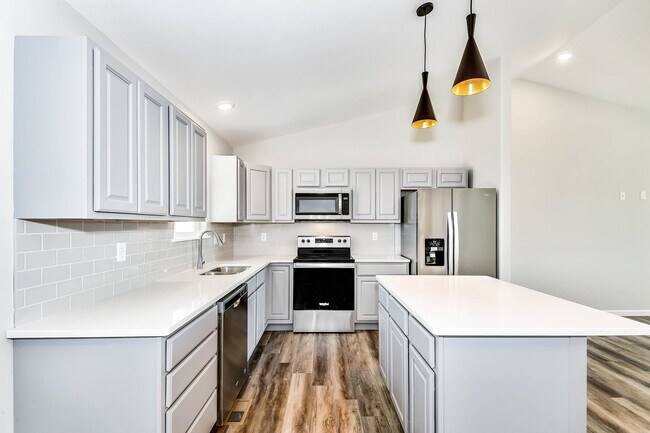 Foto del edificio - 10409 E Conifer St