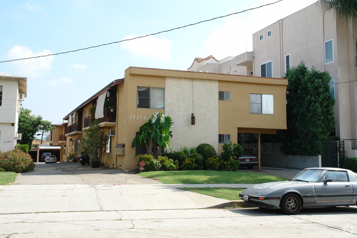 14275 Dickens St, Sherman Oaks, CA 91423 Apartments in Sherman Oaks