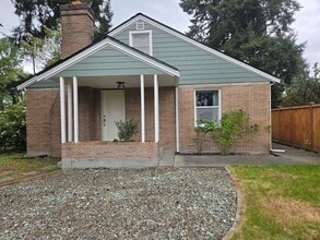 Building Photo - 1820 South 336th St