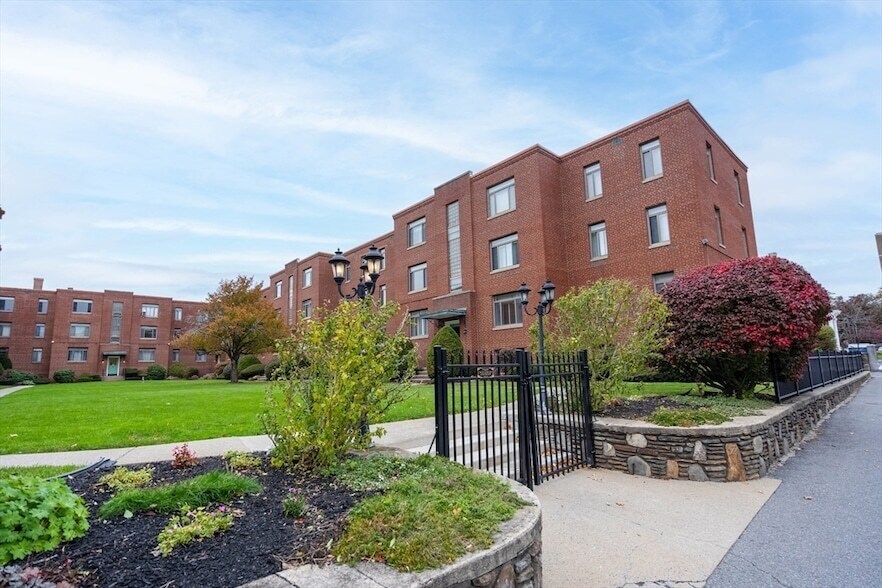 Foto principal - 20 Ashland St