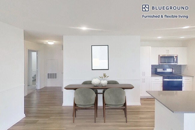 Foto del edificio - 200 Avalon Dr