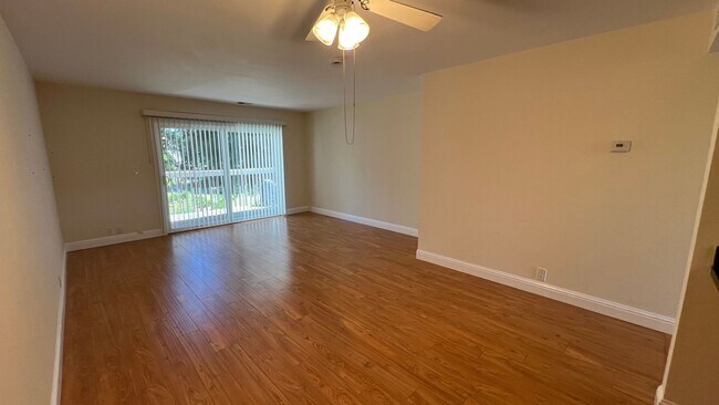 Foto del edificio - 2 Bedroom 2 Bathroom Condo in Fremont - Av...