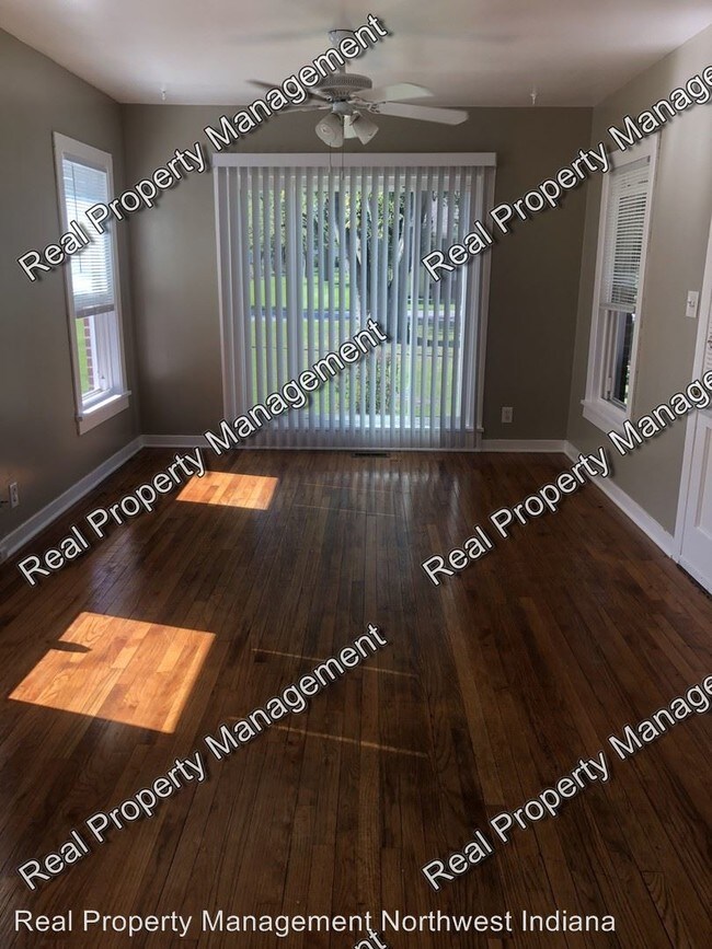 Building Photo - 2 br, 1 bath House - 13131 Schneider Street
