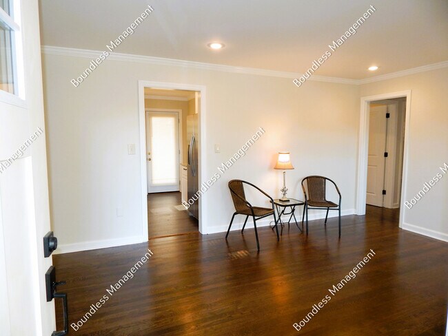 Foto del edificio - 2452 Ben Hill Rd
