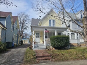 Building Photo - 9 Rowley St
