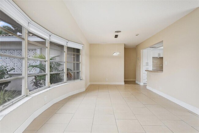 Foto del edificio - 6260 NE 20th Ter