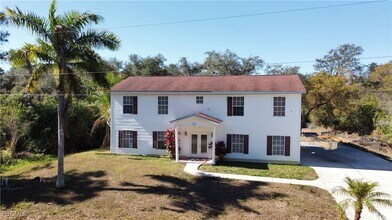 Building Photo - 2021 Wells Ave