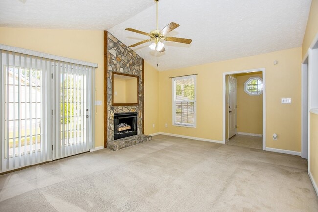 Foto del edificio - 3 Bedroom 2 Bathroom Nest in Fayetteville
