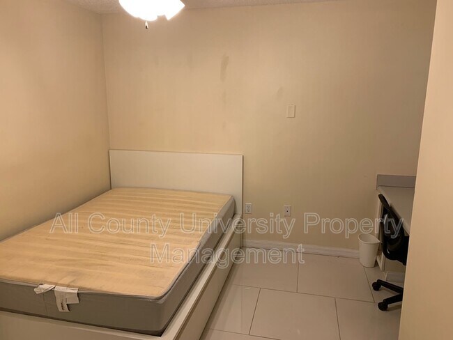 Foto del edificio - 2601 SW Archer Rd