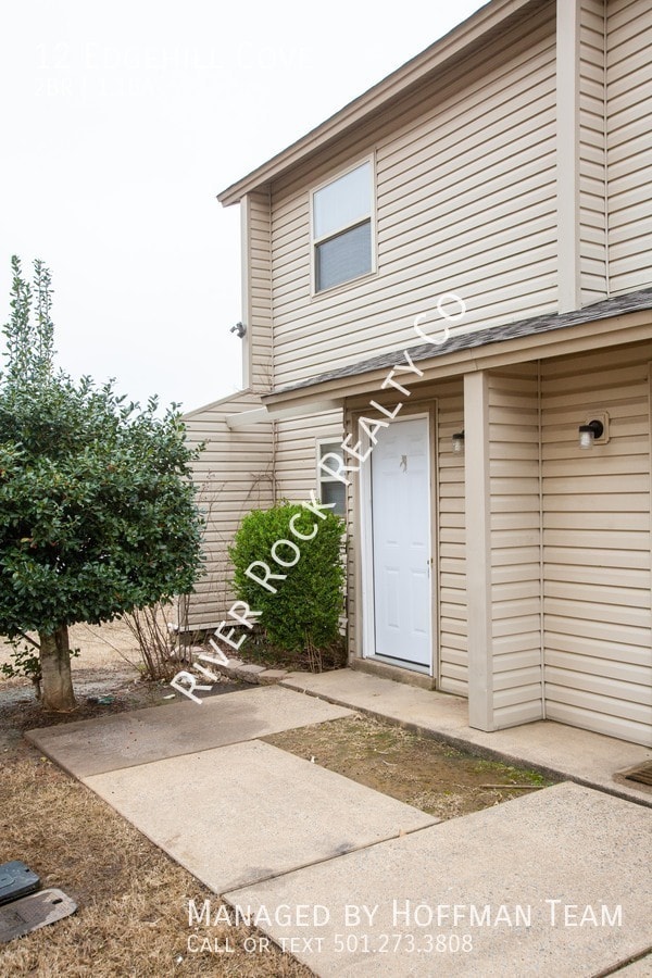 Building Photo - 10 Edgehill Cove