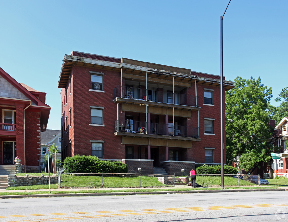 2801 E Linwood Blvd, Kansas City, MO 64128 Apartments - Kansas City, MO