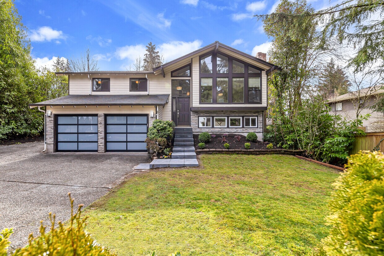 Foto principal - 10715 NE 52nd St