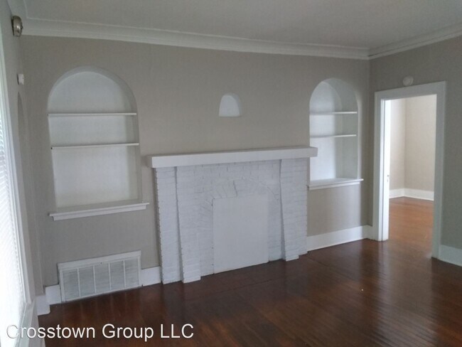 Building Photo - 2 br, 1 bath House - 200 N. Hollywood St