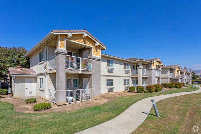 Building - Zaninovich Village