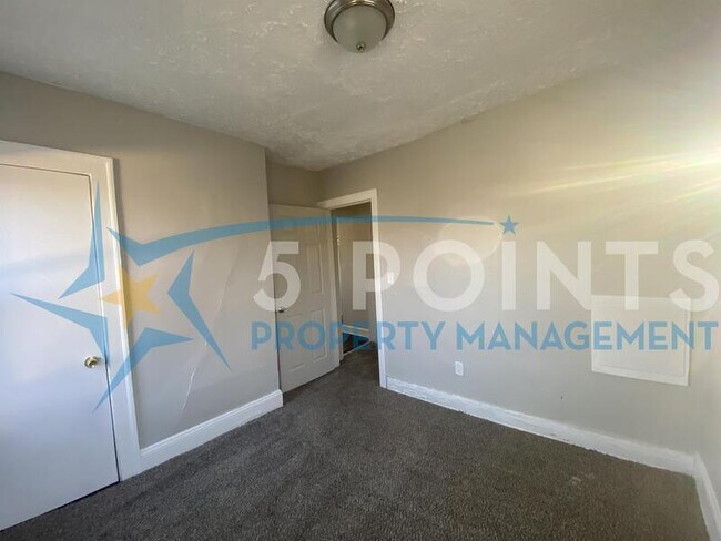 Building Photo - 3798 East 146th Street - 2