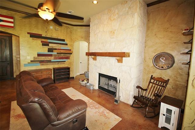 Foto del edificio - 5641 Country S Ln