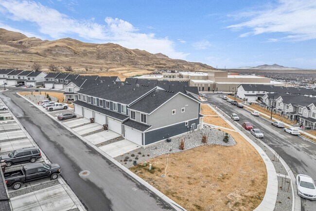 Building Photo - 8602 Patron Wy