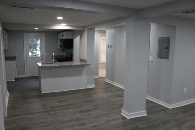 Foto del edificio - 2040 Penelope St NW
