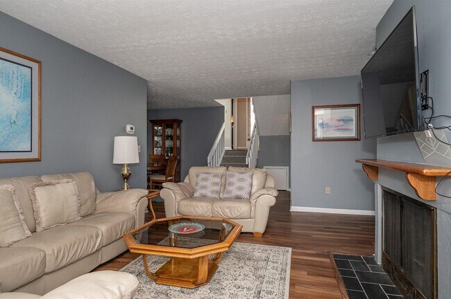 Foto del edificio - 602 Sherwood Green Ct