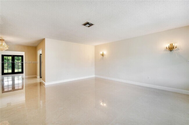 Building Photo - 7950 SW 34th St