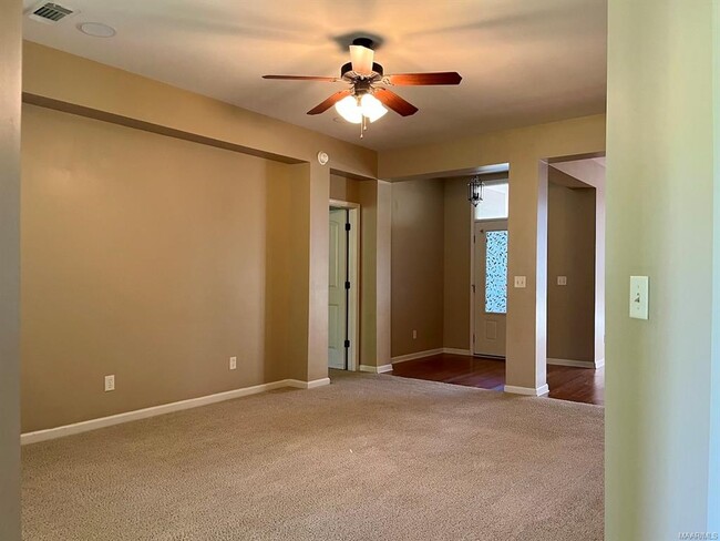 Foto del edificio - 9085 Black Cherry Trl