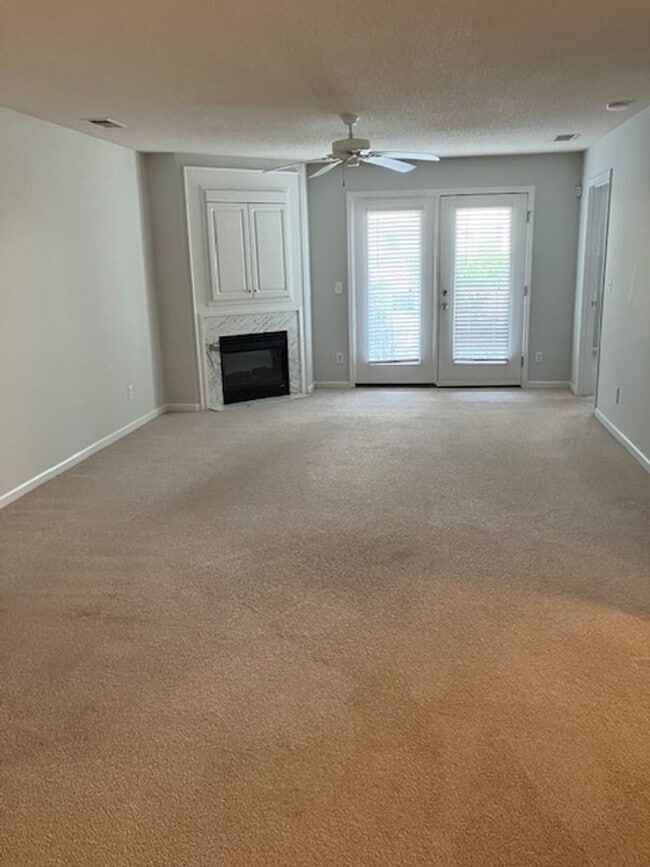 Photo - 5002-10 Apartment