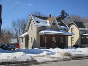 Building Photo - 619 N Lehigh Ave