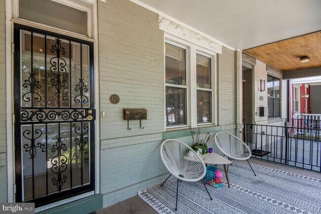 Foto del edificio - 426 Shepherd St NW