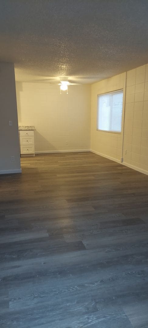 Building Photo - CP253