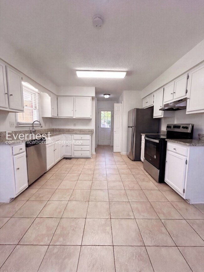 Foto del edificio - 3101 Amidon Dr