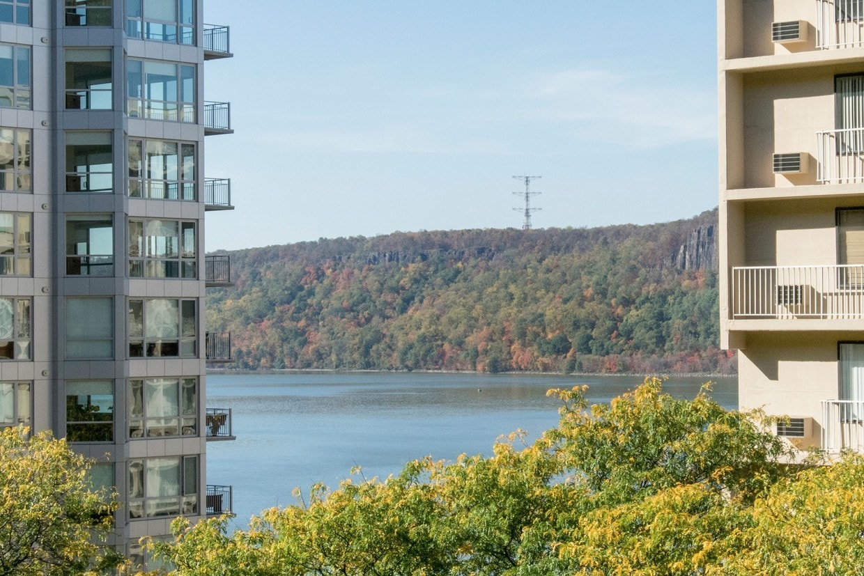 1120 Warburton Ave, Yonkers, NY 10701 Apartments in Yonkers, NY