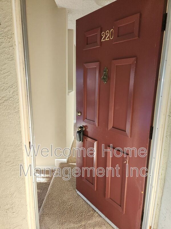 Building Photo - 1241 Homestead Ave