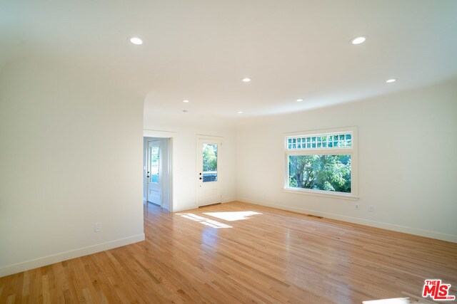 Foto del edificio - 802 E Kensington Rd