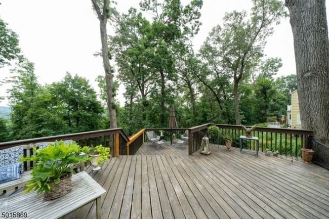 Building Photo - 361 Fairmount Ave