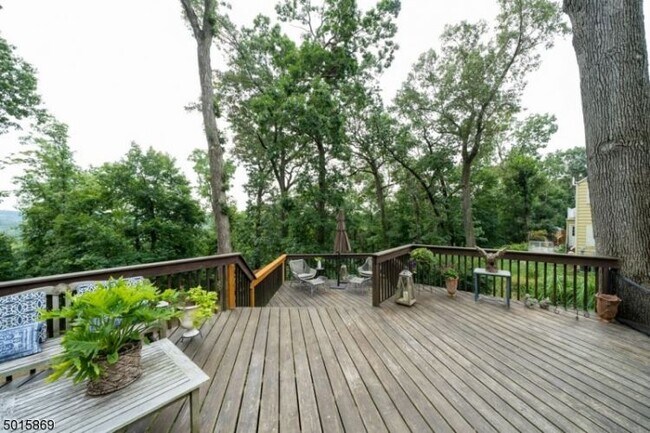 Foto del edificio - 361 Fairmount Ave