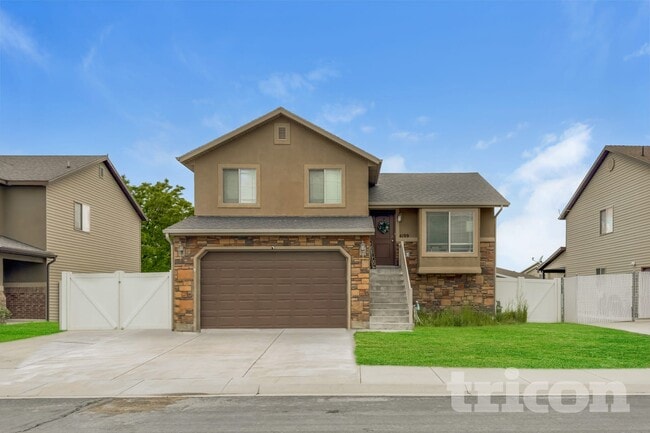 Building Photo - 4199 S 3250 W