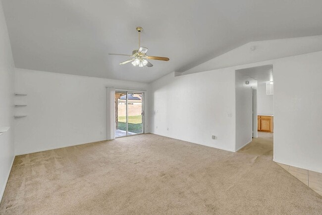 Building Photo - Great Gilbert home!