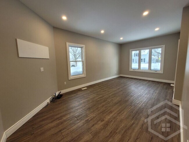 Photo du bâtiment - Luxury 1-Bedroom Living!!