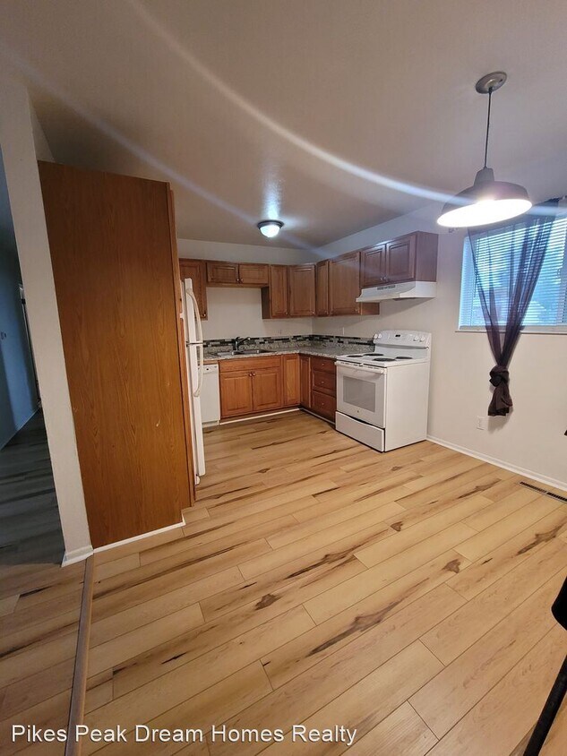 Foto del edificio - 3 br, 1 bath House - 2506 Sonoma Drive