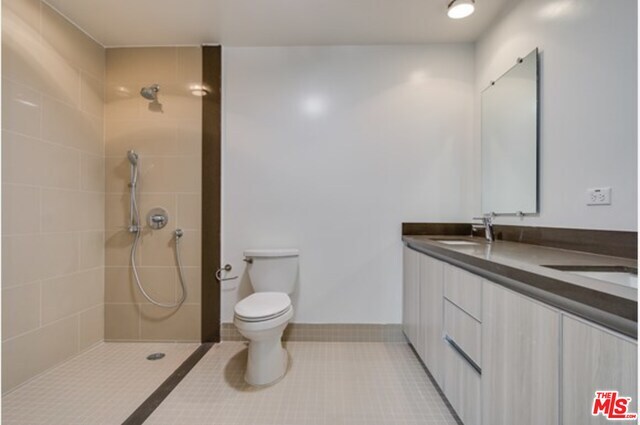 Foto del edificio - 7260 Hawthorn Ave