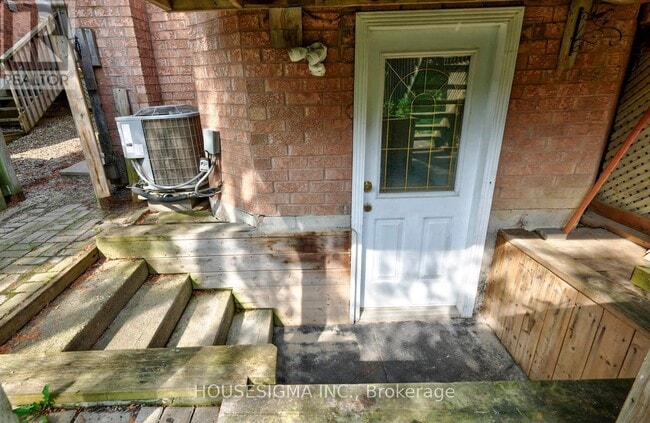 Building Photo - 14 Crawford Rose Dr
