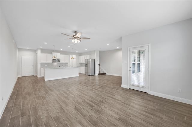 Foto del edificio - 521 Sandiford Ct