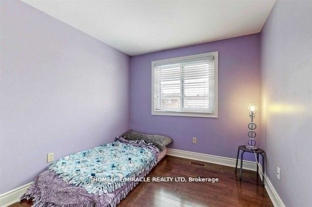 Photo du bâtiment - 7 Greenhills Sq