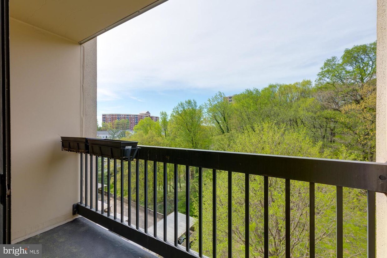 6300 Stevenson Ave Unit 505, Alexandria, VA 22304 Condo for Rent in