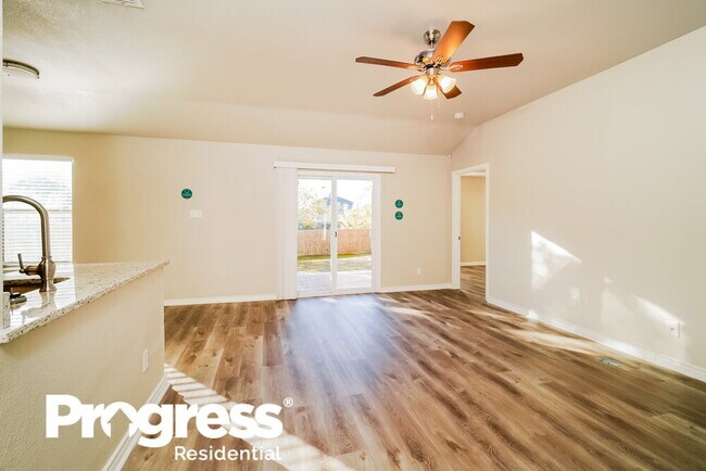 Foto del edificio - 3605 Candlebrook Ln