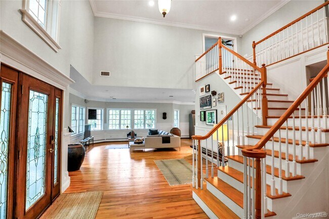 Foto del edificio - 8 Mill River Rd